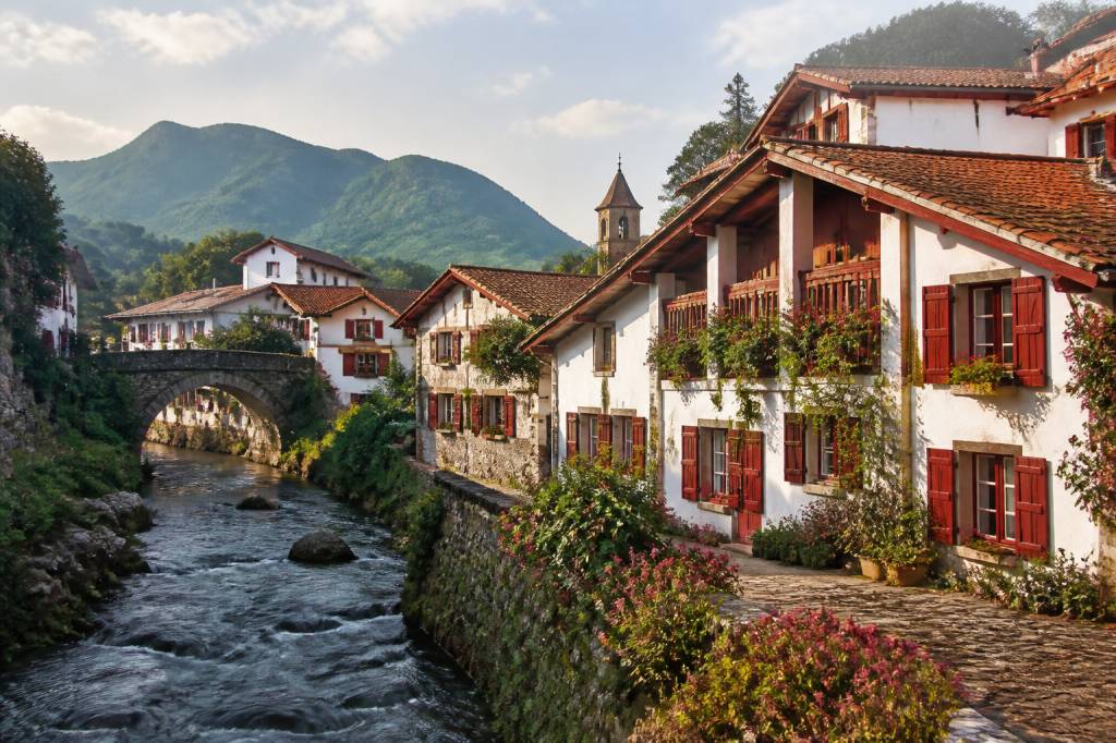 Ainhoa photos : les plus beaux clichés du village basque