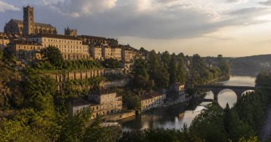 Angouleme photos : les plus beaux lieux à découvrir en vacances en France