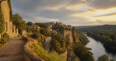 Aiguèze photos : découvrir le village et ses plus beaux paysages